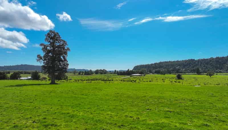 217 Poerua Valley Road, Harihari