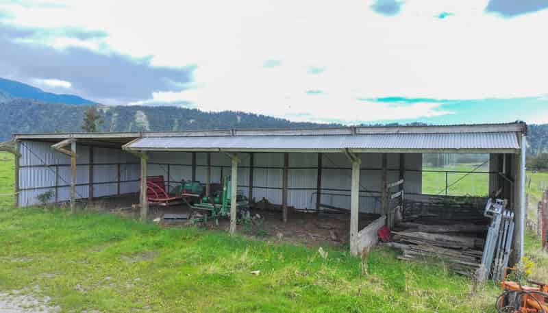 217 Poerua Valley Road, Harihari