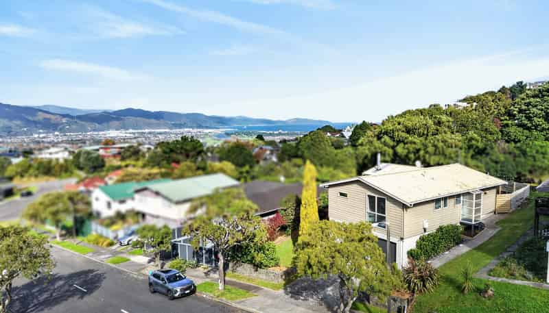 27 Viewmont Drive, Harbour View