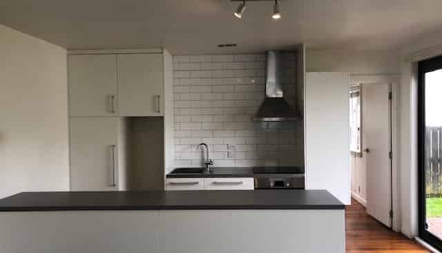 2/77 Ivanhoe Road, Grey Lynn
