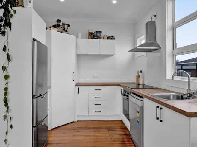 50 Collins Street, Hawera