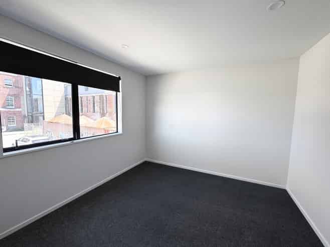 3/329 Lincoln Road, Addington