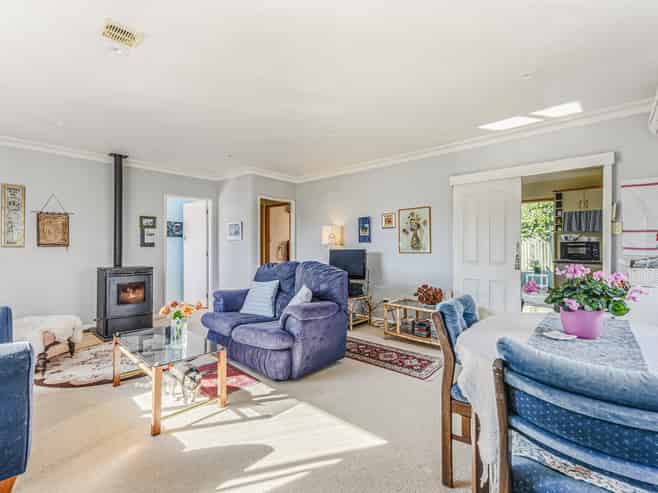 2/3A Suter Street, Stoke