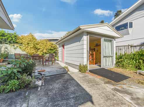2/3A Suter Street, Stoke