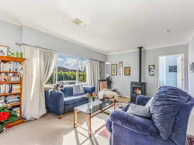 2/3A Suter Street, Stoke