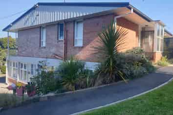1/23A Hillsborough Road, Hillsborough