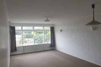 1/23A Hillsborough Road, Hillsborough