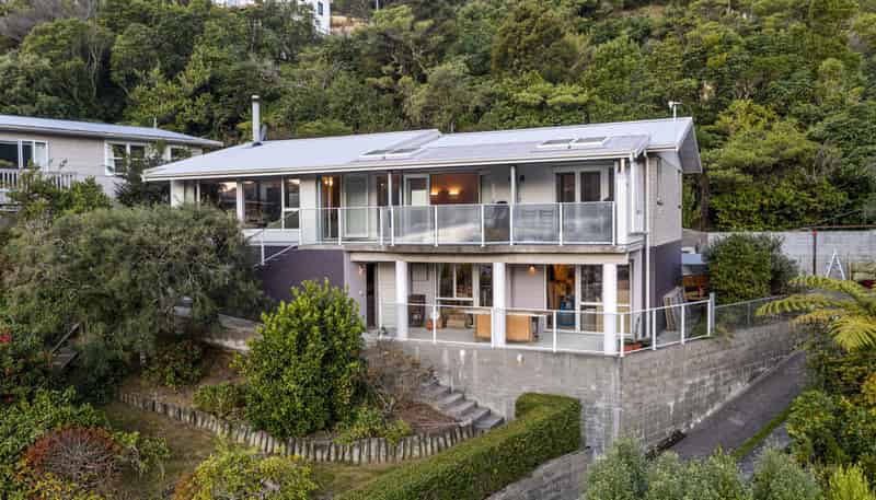 29 Seaview Crescent, Picton