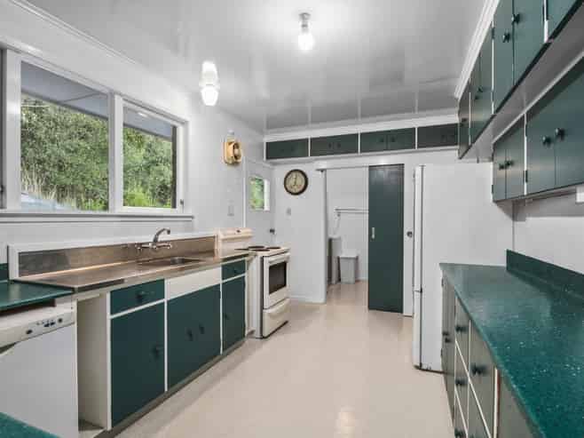 29 Seaview Crescent, Picton