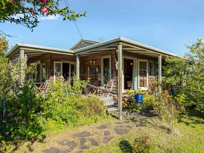 11 Harbour View Road, Point Wells