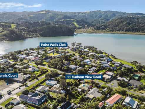 11 Harbour View Road, Point Wells