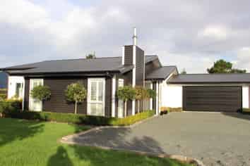 72 Snodgrass Road, Westport