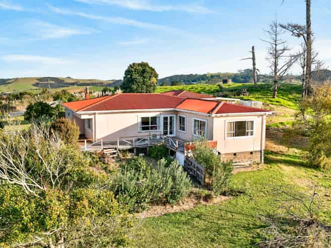 343 Neems Road, Tinopai