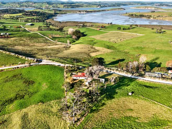 343 Neems Road, Tinopai