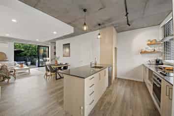 11/4163 Great North Road, Glen Eden