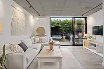 11/4163 Great North Road, Glen Eden