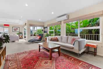 283 Hillsborough Road, Hillsborough