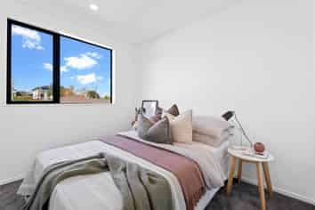 4/3 Derrett Place, Mangere Bridge