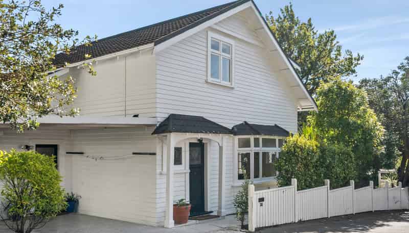 32 Brougham Street, Nelson South