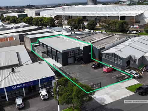 CBRE | Well-Presented Trade Retail