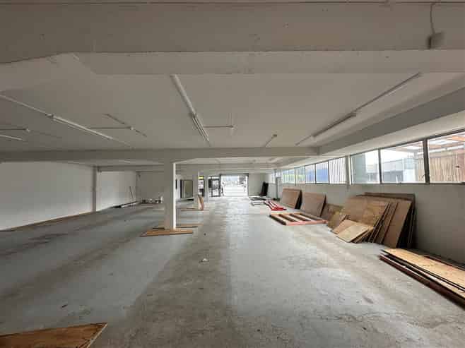 CBRE | Well-Presented Trade Retail