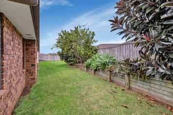 18 Conifer Grove, Kamo