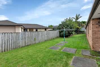 18 Conifer Grove, Kamo