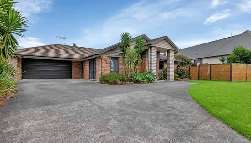 18 Conifer Grove, Kamo