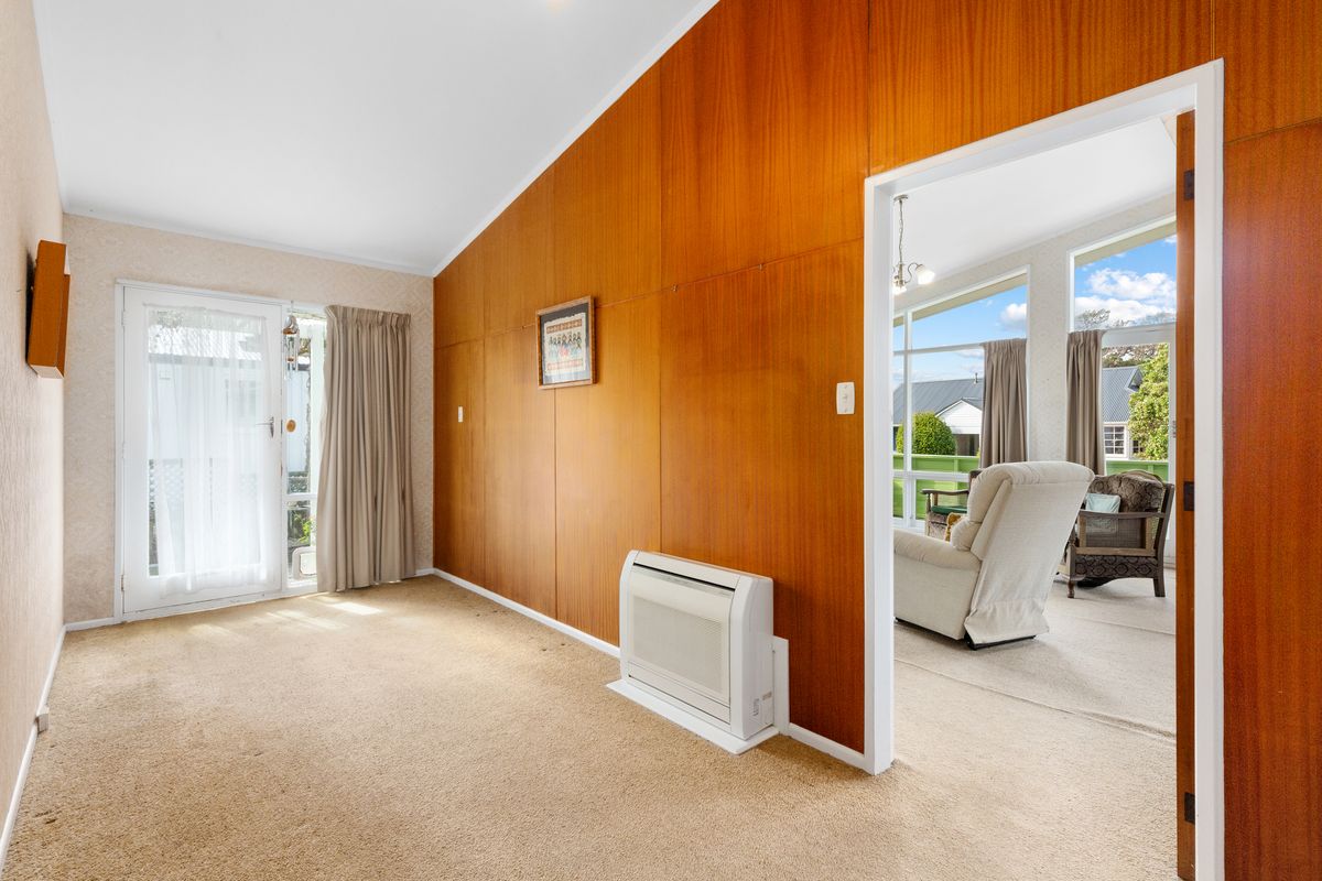 Opportunity in Churton Park Packed with Potential! - Ansicht 5