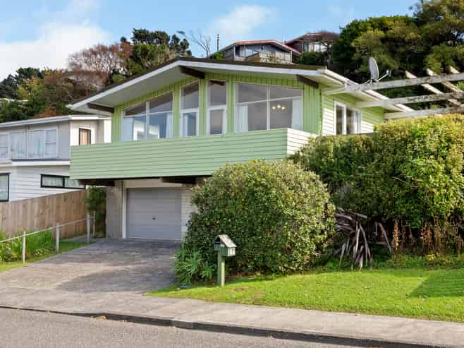 25 Churton Drive, Churton Park