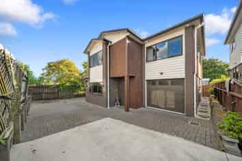 17D Weston Avenue, Papatoetoe