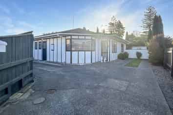 18d  Kimbolton Road, Feilding