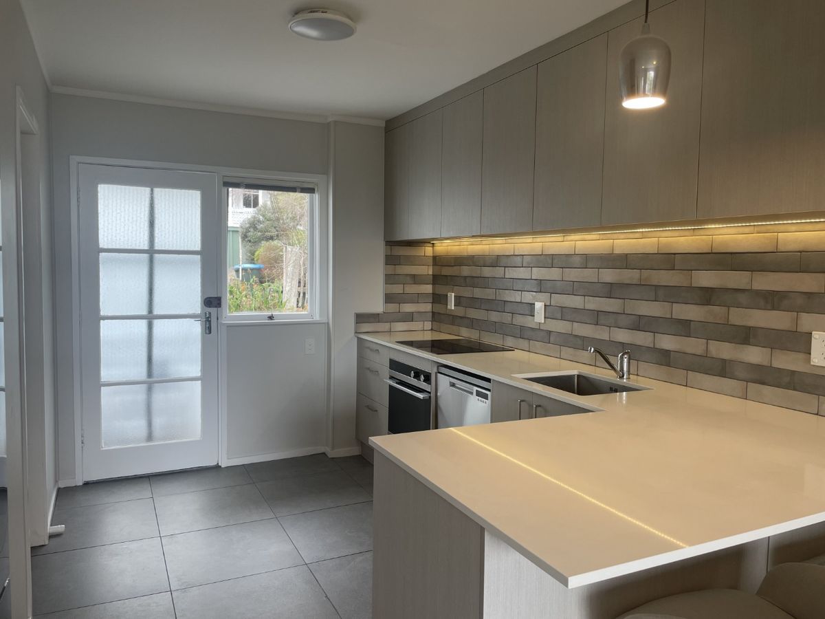 Onehunga, 2 bedrooms, Onehunga