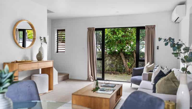 9/1 Harrison Road, Mount Wellington