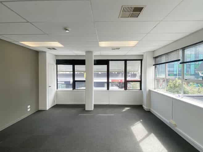 Central office for three to five people