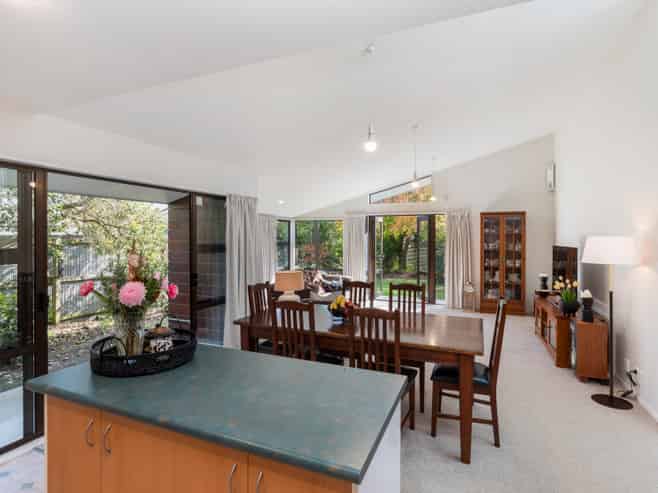 32A Farquhars Road, Redwood