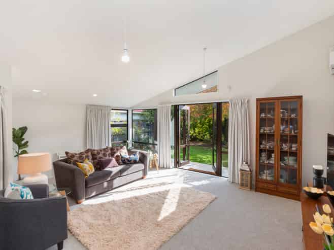 32A Farquhars Road, Redwood