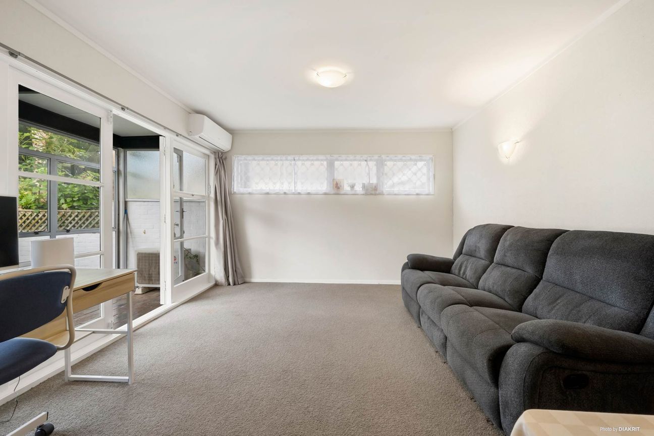Easy-Care Living in a Prime Greenlane Location - Widok 6