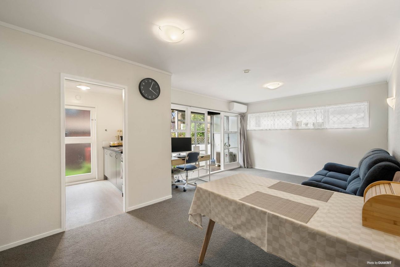 Easy-Care Living in a Prime Greenlane Location - Widok 5