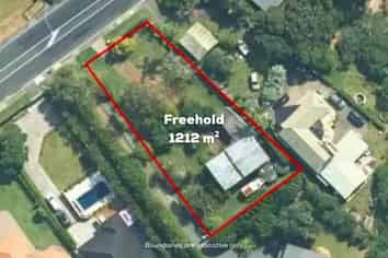 893 Whangaparoa Road, Manly