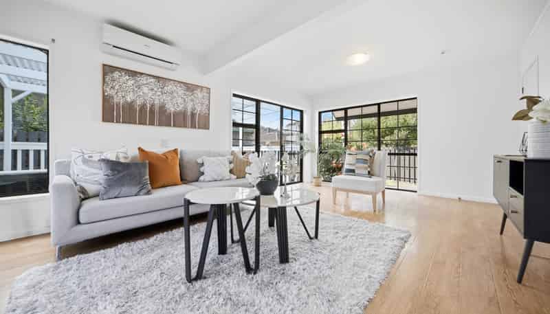 2/189 Onewa Road, Birkenhead