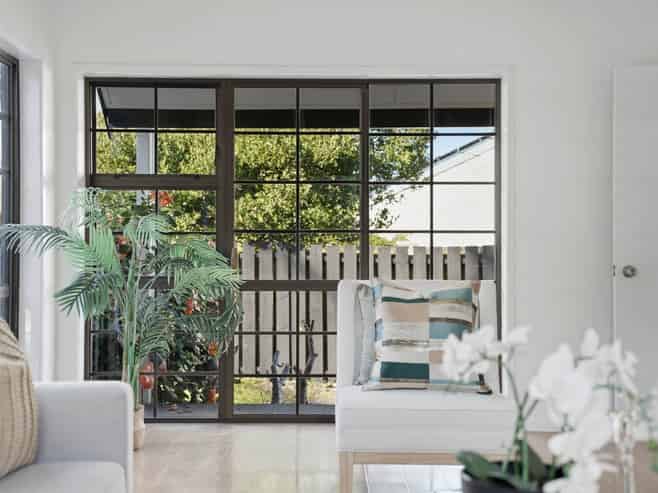 2/189 Onewa Road, Birkenhead