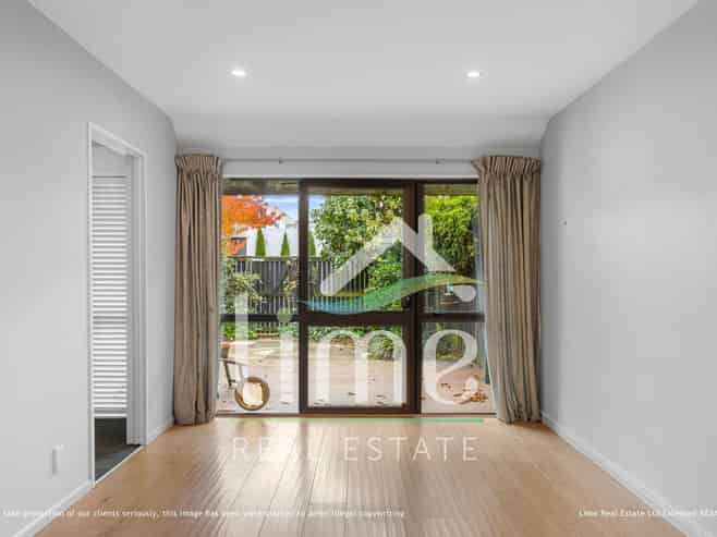 62a Merivale Lane, Merivale