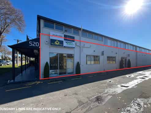 Quality Showroom / Warehouse space