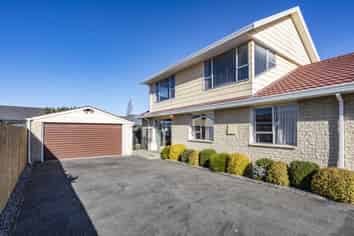 2/17 Nyoli Street, Papanui
