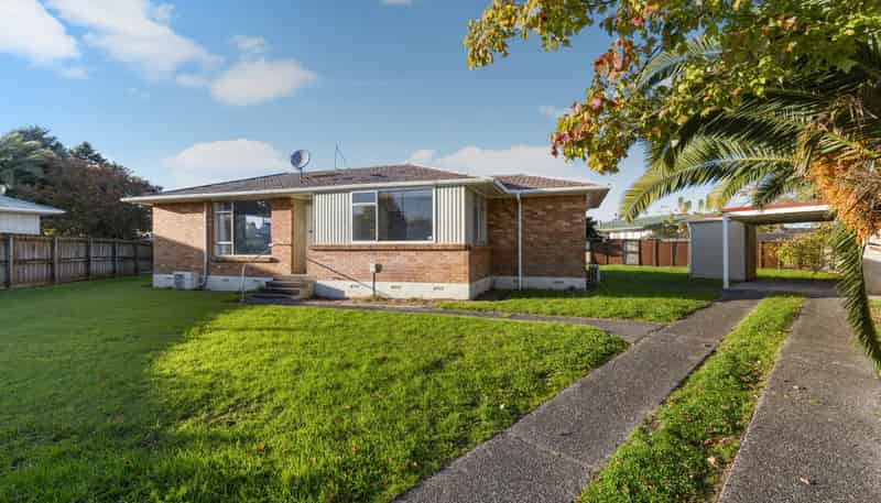 24 Magee Place, Chartwell