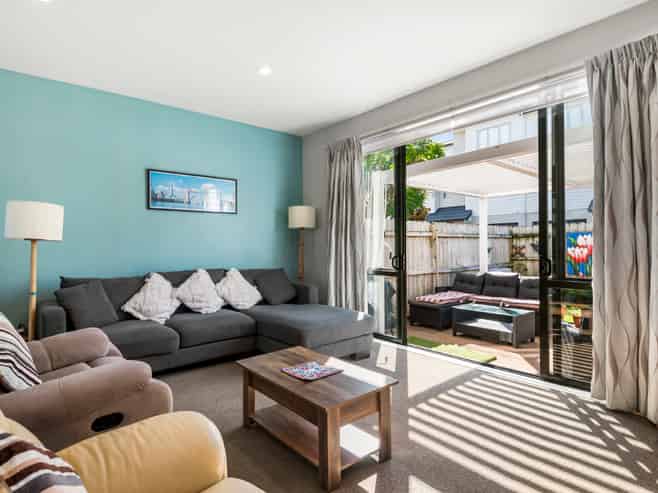 42/22 Northcross Drive, Oteha