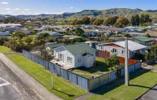 15 Junction Road, Paeroa