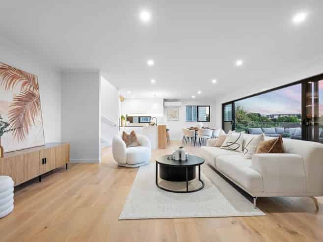 20 Baulcomb Parade, Mairangi Bay