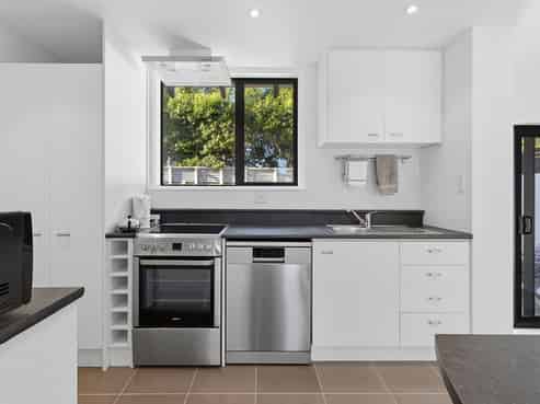 2/67A St Albans Street, Saint Albans
